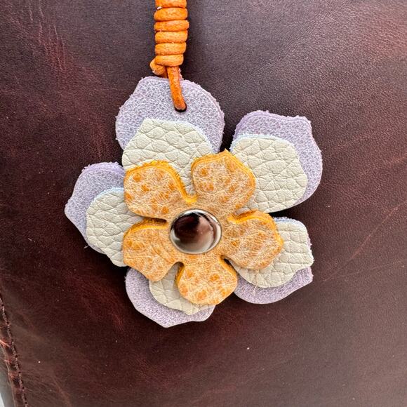 Leather Charm Flower Bag Charm Genuine Leather Purse Keychain NEW FAST SHIP - Picture 1 of 4